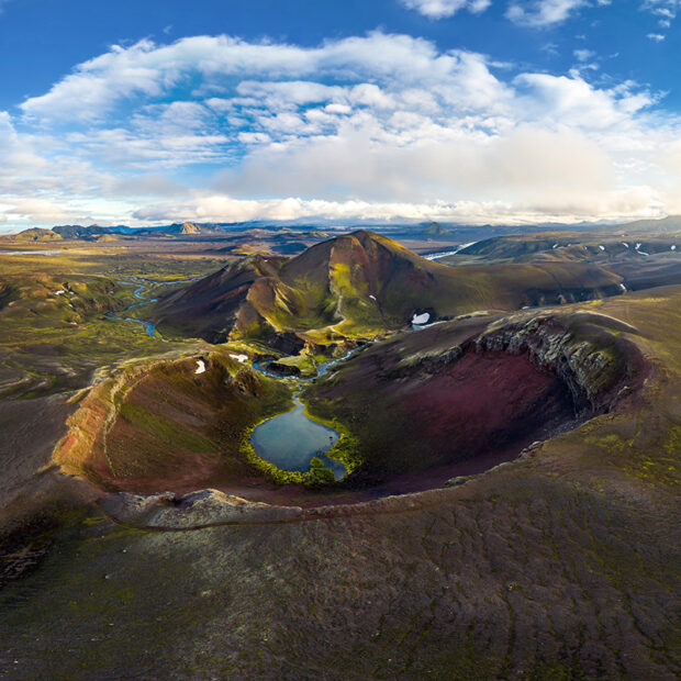photo of raudibotn crater in the highlands of iceland
